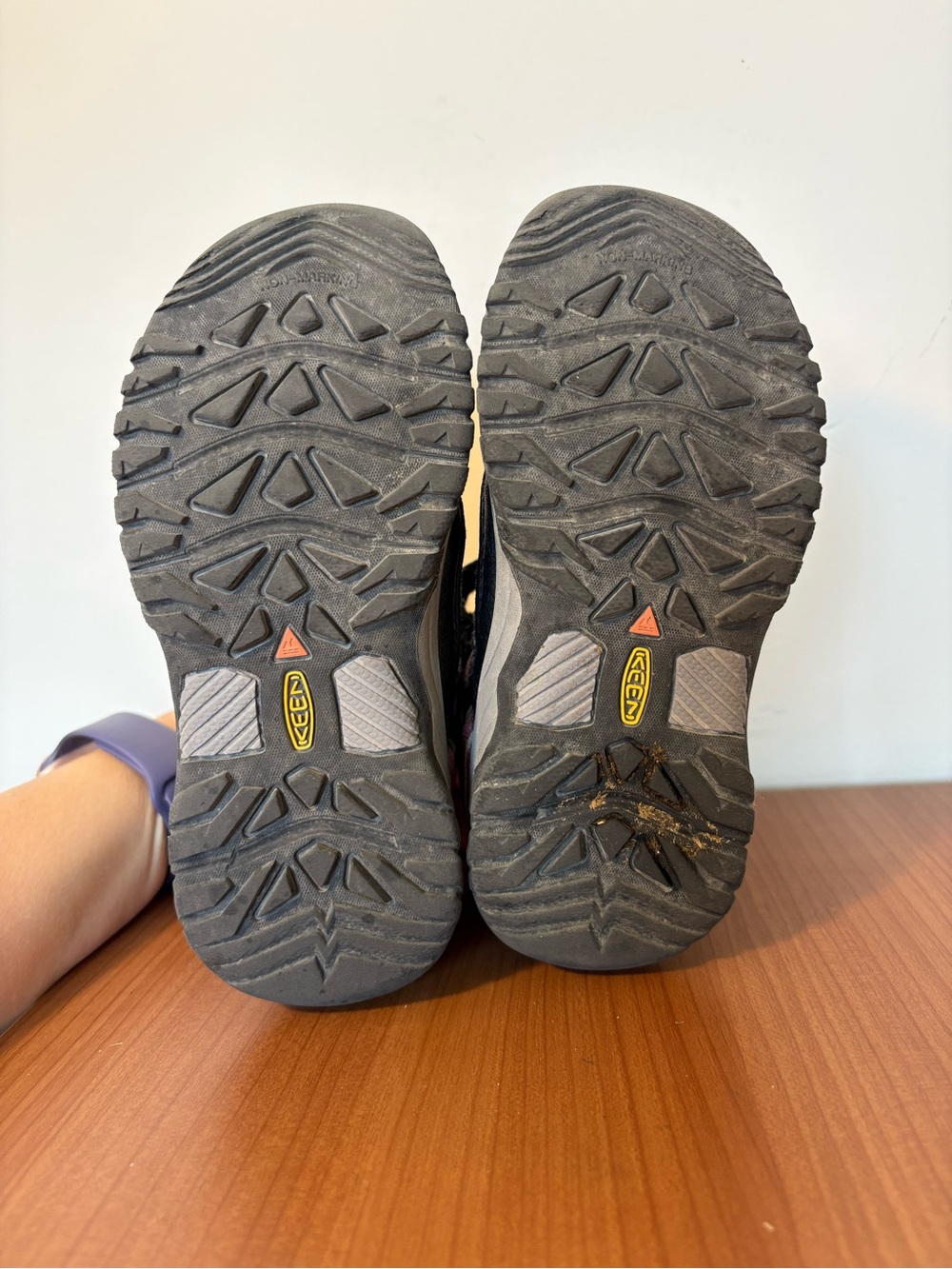 Keen Youth Girls Targhee Waterproof Hiking Boots Size 11 in Grey and Purple - Picture 5 of 10